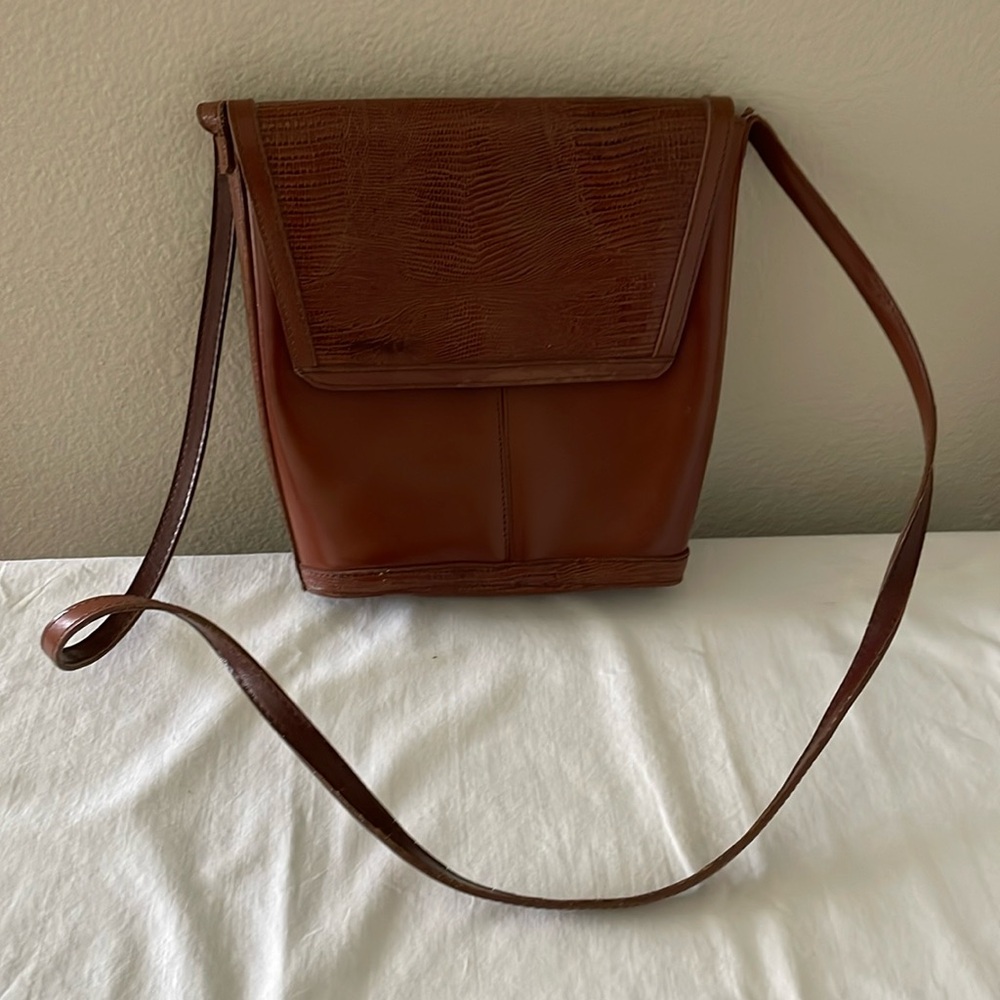 Lizard/leather shoulder/cross body purse
